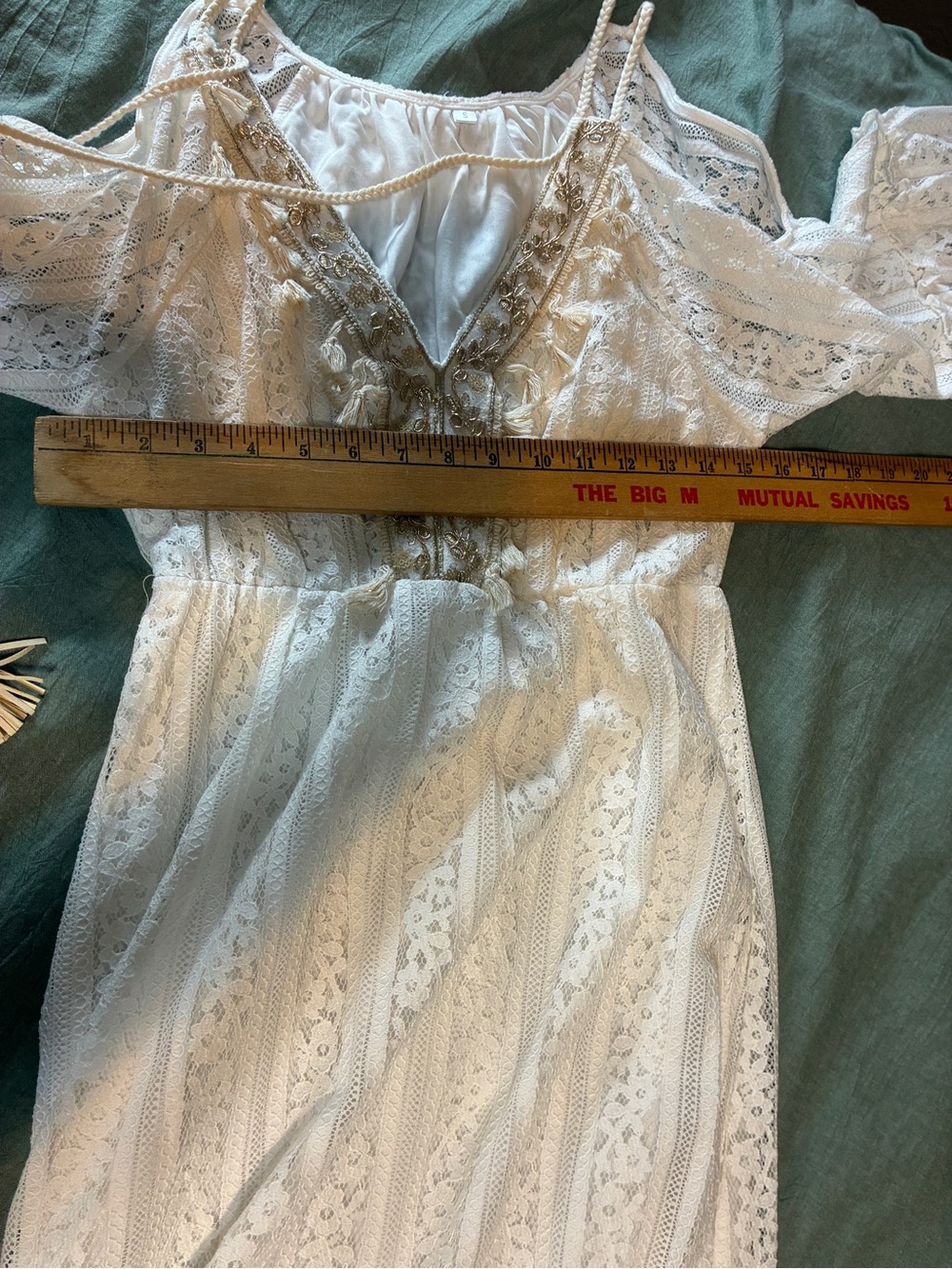 Small Boho Cold-Shoulder Maxi Dress cream & gold - Picture 9 of 13